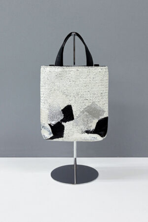 〈Buddy Mini〉Tote - OffWhite / freely painting